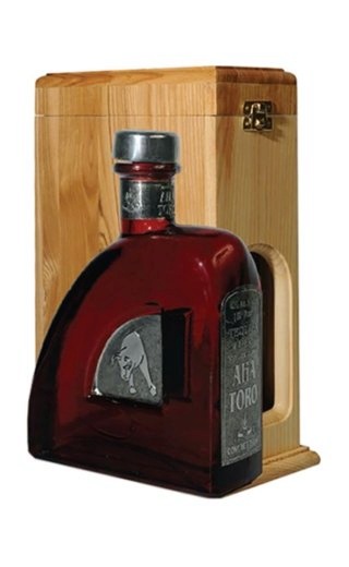 фото текила Aha Toro Anejo 0,75 л