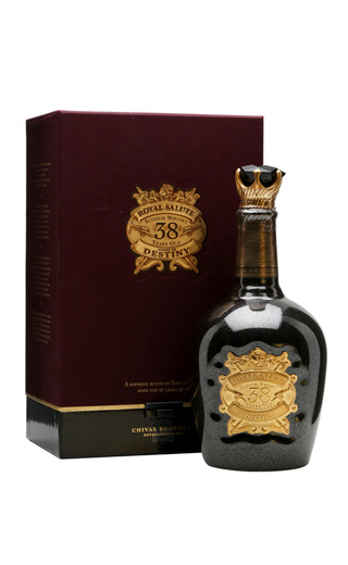 фото виски Chivas Regal Royal Salute Stone of Destiny 38 YO 0,7 л