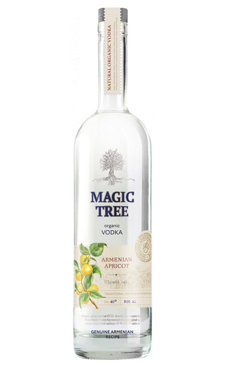 фото водка Magic Tree Apricot 0,5 л