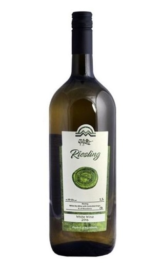 фото вино Tikves Riesling 1,5 л