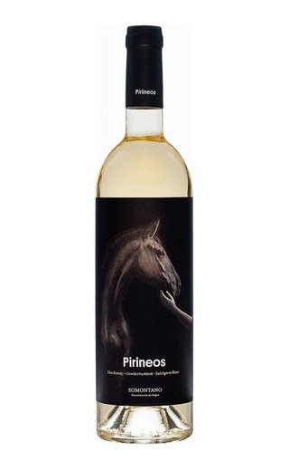 фото вино Bodega Pirineos Seleccion Mesache Chardonnay Gewurztraminer Sauvignon Blanc 2019 0,75 л