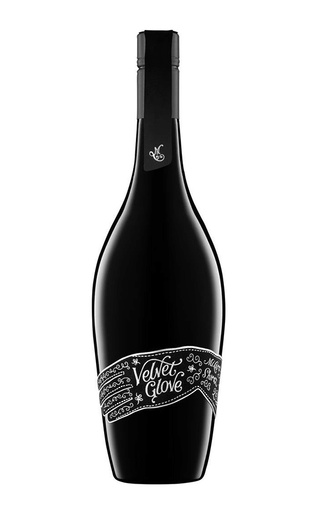 фото вино Mollydooker Velvet Glove Shiraz 2018 0,75 л