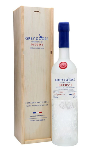 фото водка Grey Goose Ducasse 0,75 л