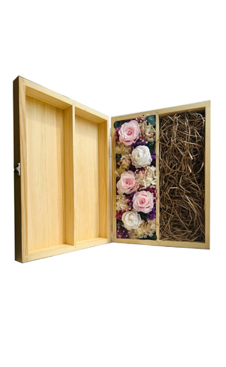 фото Wooden Box for 1 bottle with flowers