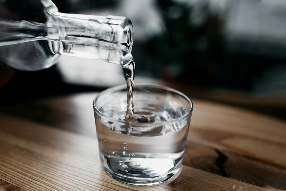 Вода в стакане